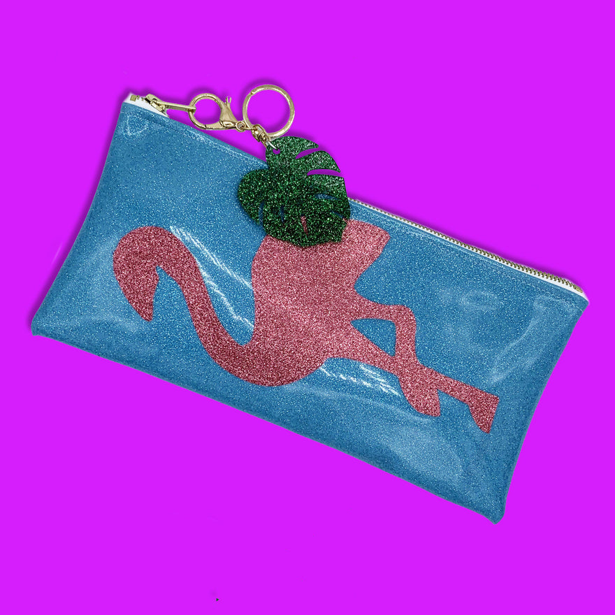 7 WAYS TO STYLE YOUR CLUTCH!